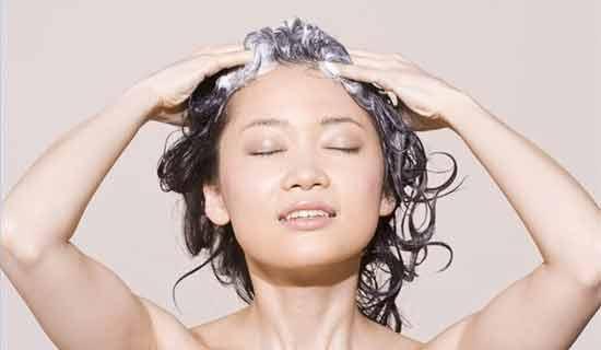 How to Eliminate Dandruff in the Hair Naturally Eliminate Dandruff in the Hair Naturally