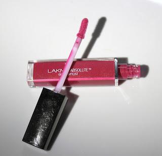 Review and Swatches | Lakme Absolute Gloss Stylist Lip Glosses (Coral Sunset, Burgandy Burn, Rust Crush and Berry Cherry) Review and Swatches | Lakme Absolute Gloss Stylist Lip Glosses (Coral Sunset, Burgandy Burn, Rust Crush and Berry Cherry)