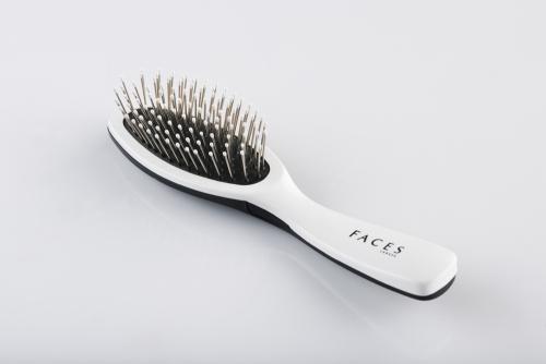 FACES Cushion Brush- Small. Rs 179