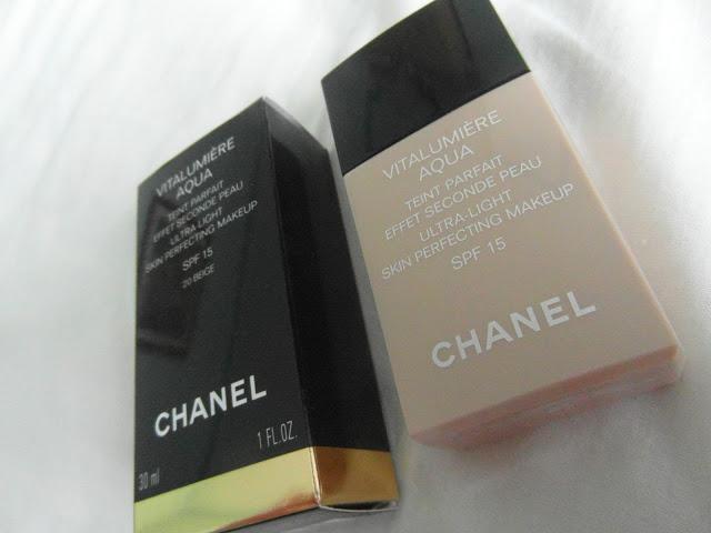 Chanel Vitalumiere Aqua foundation 20 Beige Review