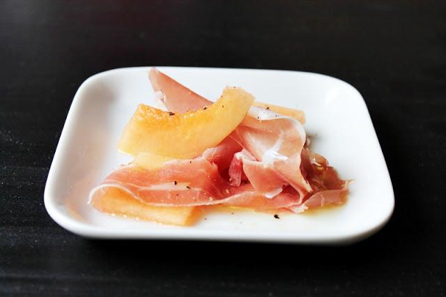 Parma ham with cantaloupe #98
