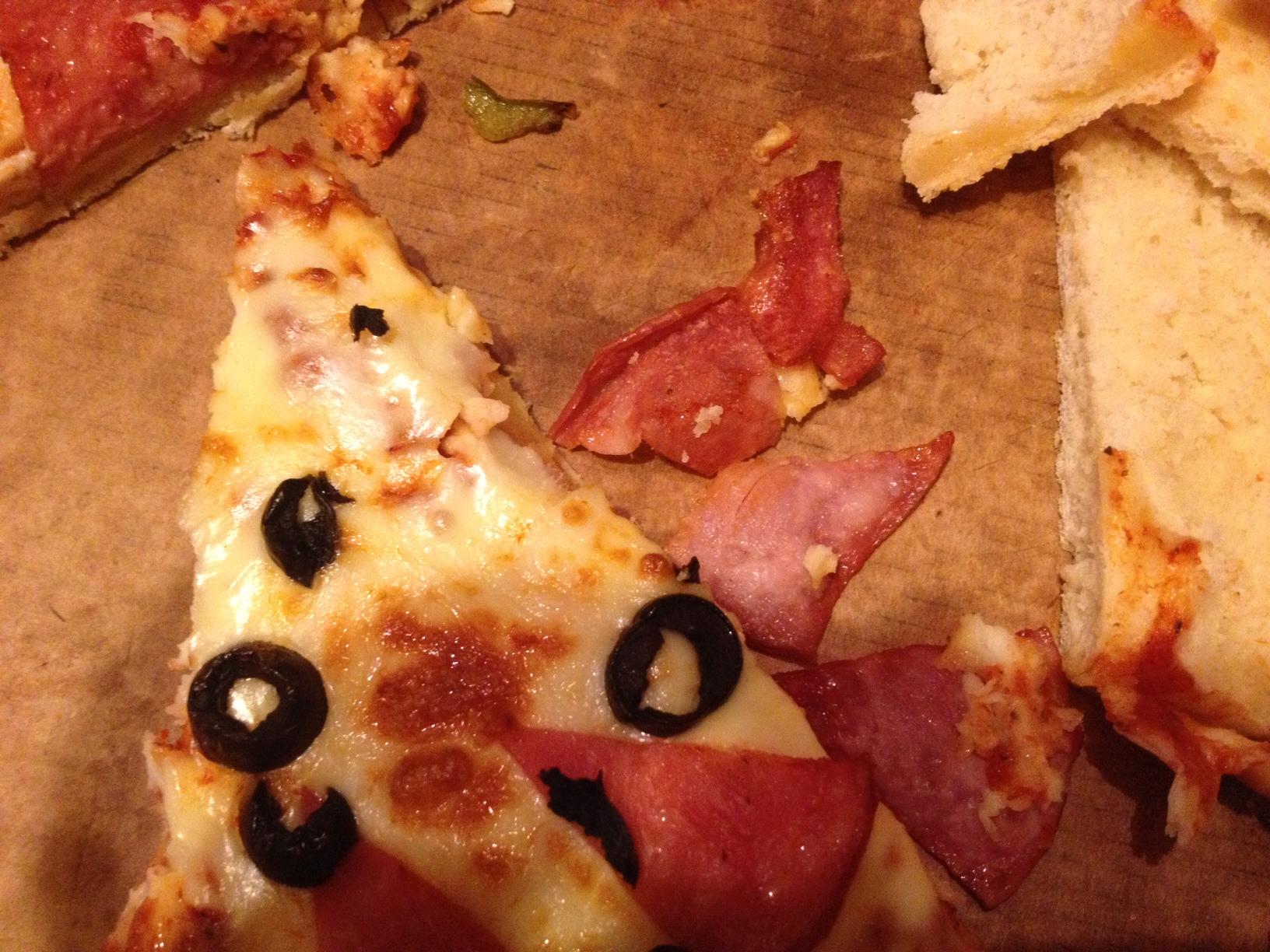 Pizza Hut: The Story of a Dry and Untasty Pizza photo(49)