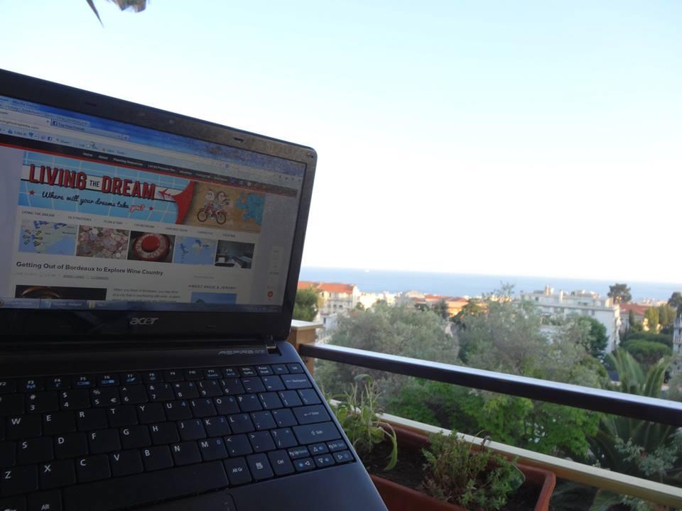 Do you see the stunning coastline of Nice or the hours of work we did on our blog from there?