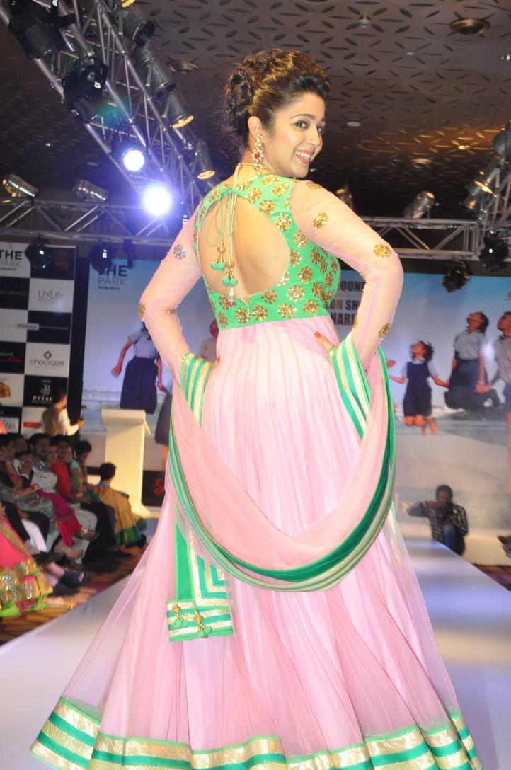 Indian Woman Back Suit Designs