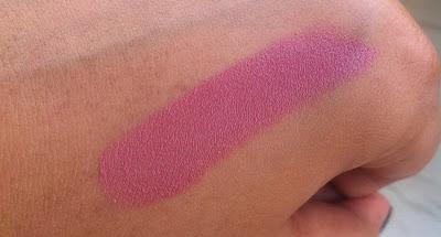 Bobbi Brown Lip Color Sandwash Pink - Review, Swatches