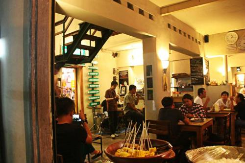 viavia coffee place in Yogyakarta