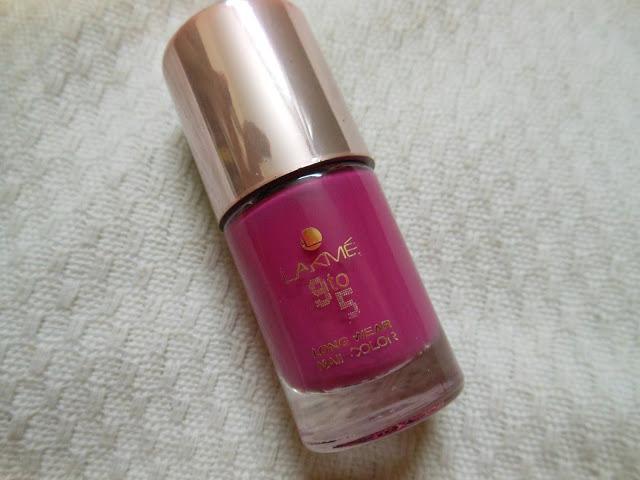 Lakme 9-to-5 Long Wear Nail Color in Pink Service : NOTD