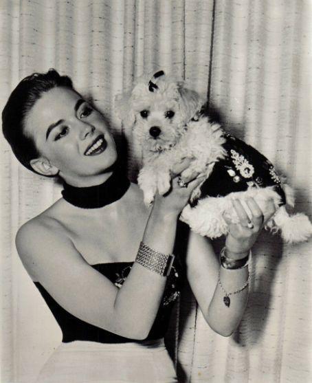 Natalie Wood & dogs