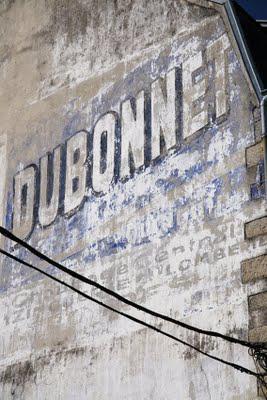 Ghost signs (63): underneath the arches