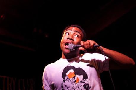 donaldglover 6265 550x365 CHILDISH GAMBINO PLAYED FASHIONS NIGHT OUT AT BOWERY POETRY CLUB [PHOTOS]