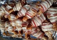 Recipe for Smoked Drumsticks Wrapped in Bacon and Rolled in a Hot Wings Sauce