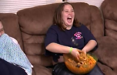 Here Comes Honey Boo Boo: Get All Romantical In The Pigzilla Zone, Cuz There’s Love & Fried Meat In The Air. p