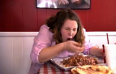 Here Comes Honey Boo Boo: Get All Romantical In The Pigzilla Zone, Cuz There’s Love & Fried Meat In The Air. pg1