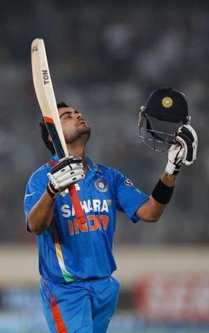Kohli tops Anwar's record, becomes fastest to score 15 tons. Is he the next Tendulkar in making??