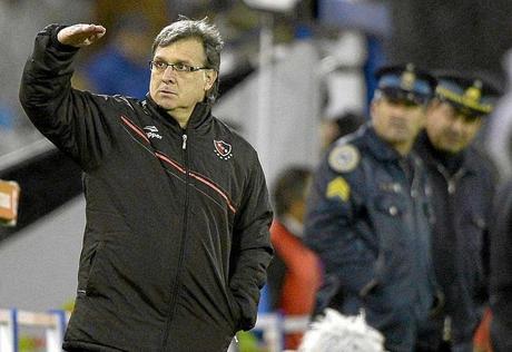 Barcelona to appoint Martino as coach