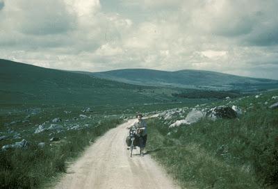 ROLLING THROUGH IRELAND: Excerpt from Aunt Carolyn’s Memoir of a Lifetime of Travel