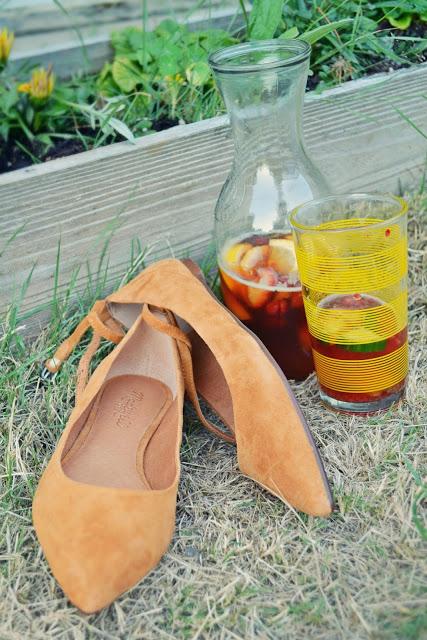 Madelwell, flats, shoes, leather, suede, pimm's cup, summer drinks, seattle, lifestyle, summer