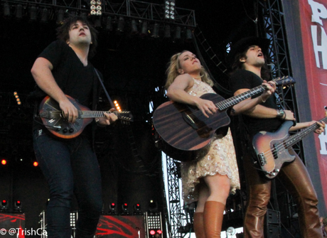 The Band Perry at Boots and Hearts 2013 [credit: Trish Cassling]