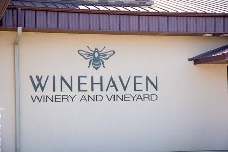 Wine Wednesday Pinot Noir (2 of 12) Wine Wednesday Pinot Noir (2 of 12)