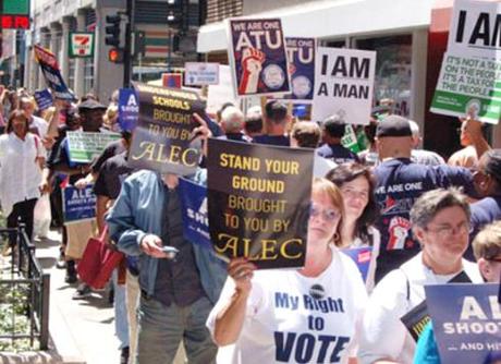 Thousands Shut Down Chicago Streets Protesting ALEC Agenda alecART