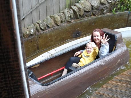 Holiday Day 1 – Gulliver’s, Matlock Bath Log Flume Gulliver's Matlock Bath
