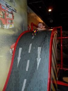 Holiday, Day 2 (Part 1!) – Legoland Discovery Centre Lego Racers Build and Test Legoland Discovery Centre