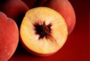Weekend roundup: Peaches and greens peaches