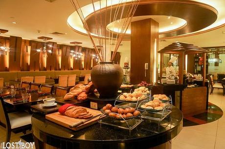 Waterfront Manila Pavilion Hotel: A Classic Refreshed Waterfront Manila Pavilion Hotel: A Classic Refreshed