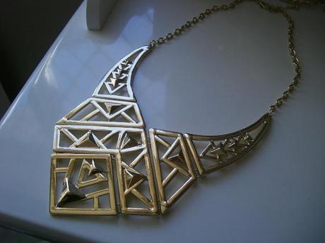 Black & Gold - Jewellery Obsessions Black & Gold - Jewellery Obsessions