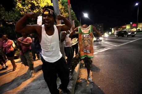Zimmerman verdict “protest” in L.A. becomes violent riot 1479179_me_trayvon_mrc
