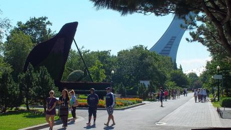 Mosaiculture 2013 at Montreal Botanical Garden The Piano (Olympic Stadium in background) - Mosaiculture - Montreal Botancial Gardens