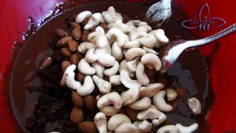 Raw Chocolate Clusters Recipe ( Healthy and Guilt Free ) Healthy