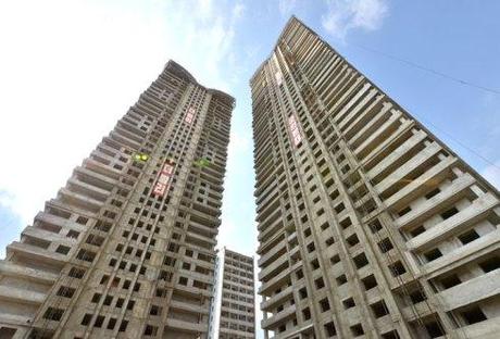 A view of the two apartment towers under construction in Pyongyang (Photo: Rodong Sinmun).