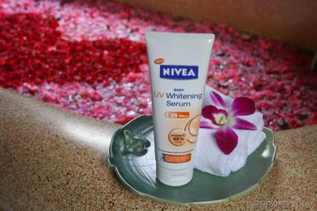 A minute a day with NIVEA Body UV Whitening Serum