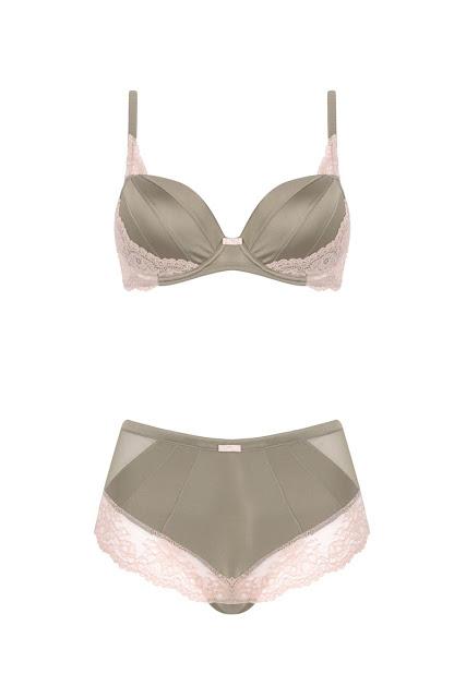 ROSIE HUNTINGTON-WHITELEY WEARS HER ANNIVERSARY LINE ROSIE HUNTINGTON-WHITELEY WEARS HER ANNIVERSARY LINE