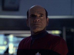 Top 10 Episodes of Star Trek: Voyager Star Trek Voyager Tinker_Tenor_-_The_Doctor_as_ECH