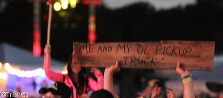 The Boots and Hearts 2013 Crowd - Me and My Old Pick Up Truck [credit: Trish Cassling]