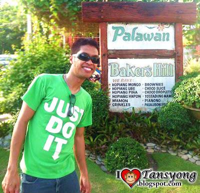 Stop and Grab a Bite : Baker's Hill, Puerto Princesa City