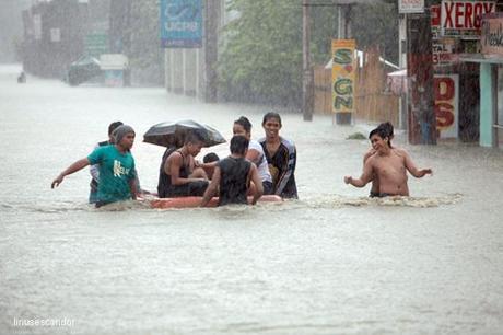 Heavy rains shut down Manila, parts of Luzon