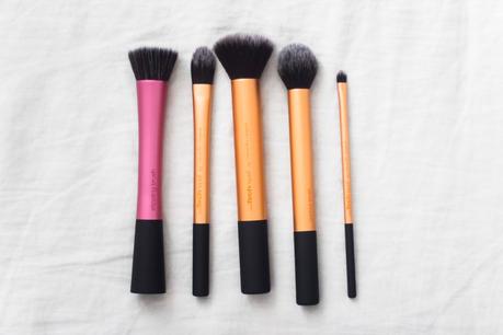 THE REAL TECHNIQUES BRUSHES