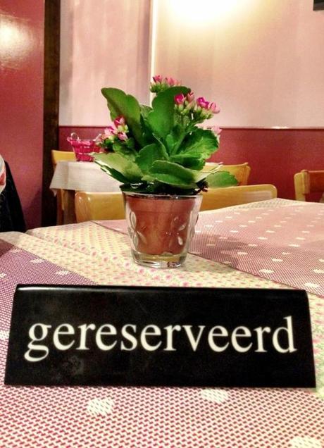 gereserveerd reserved belgian sign waffles in bruges pot plant gingerbread tea room