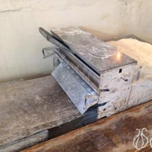 A Thin and Crunchy Ball with Sesame Seeds Kaak_Byblos03