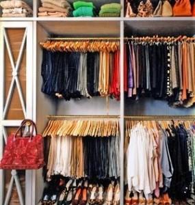 How to organize the clothes in your closet