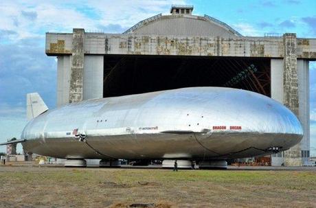 Take a Look at This 266-feet Long Helium-Powered Airship in Flight aeroscraft-flight-test-3