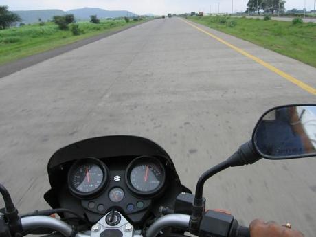 Daily Prompt : On the road Travels