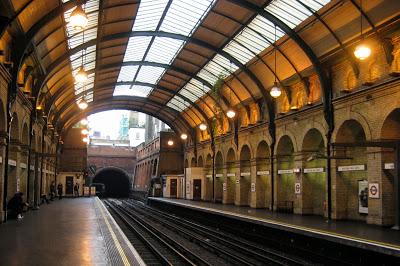 UK - London: Notting Hill Gate Station