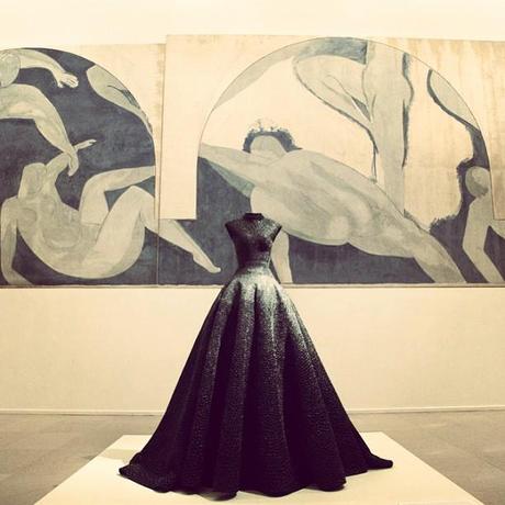 nolanbryant:

Alaïa and Matisse

more French than this you can’t