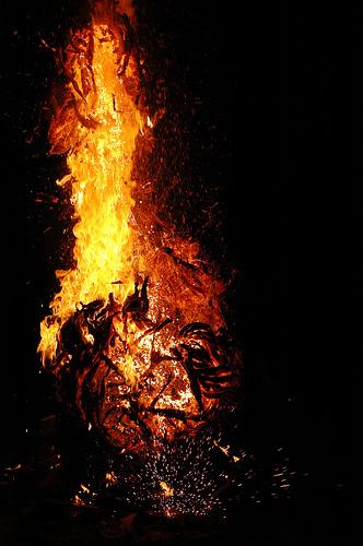 tornado-burning-eturner tornado-burning-eturner