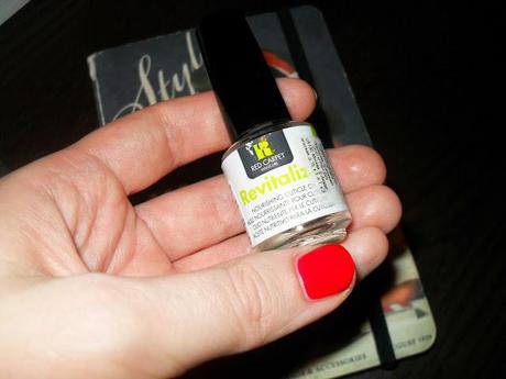 BEST THING YOU CAN DO FOR YOUR CUTICLES – RED CARPET MANICURE REVITALIZE NOURISHING OIL REVIEW