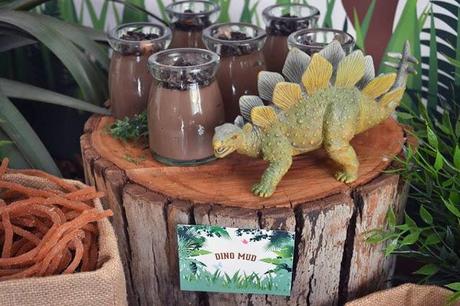 A Dinosaur Themed 5th Birthday party by Sugar Sweet